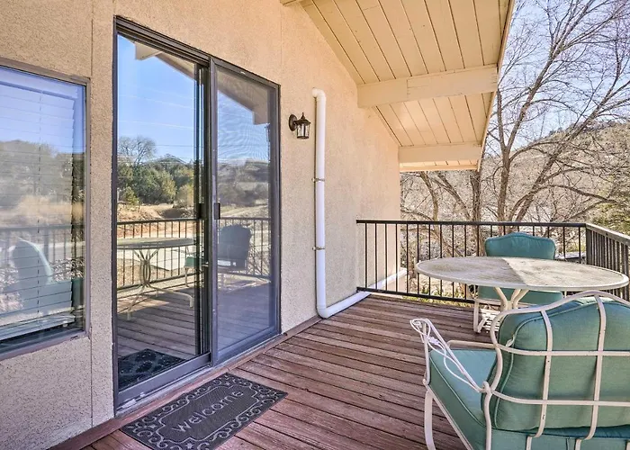 Holiday home Close To Hiking & Dtwn: Mtn-view Home!