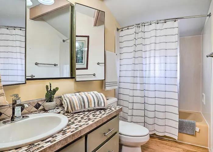 Close To Hiking & Dtwn: Mtn-view Home! Holiday home Prescott